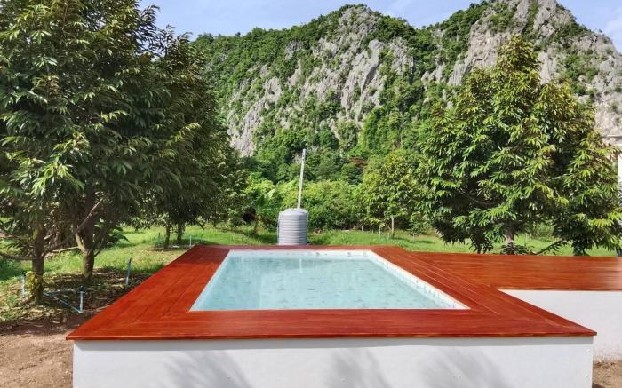 บ้านในสวนรีสอร์ท หุบป่าตาด (บ้านรักเขา)