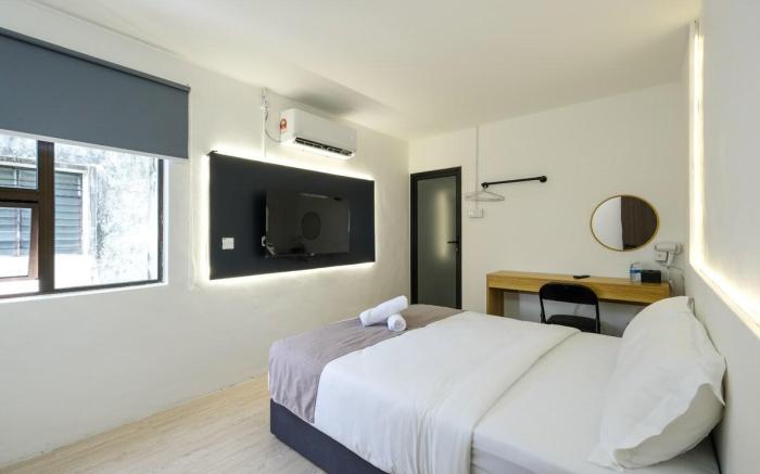 Loft82#Queen bed with bathroom#4