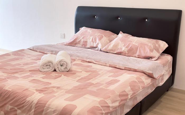 The Podium Residence 3R2B 7pax with Netflix