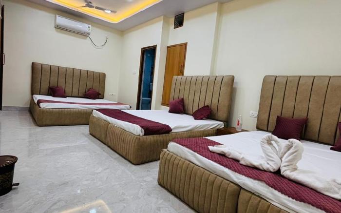 THE RAGHUVANSHI PAYING GUEST HOUSE