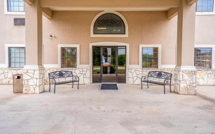 Texan Inn By OYO Beeville US-181