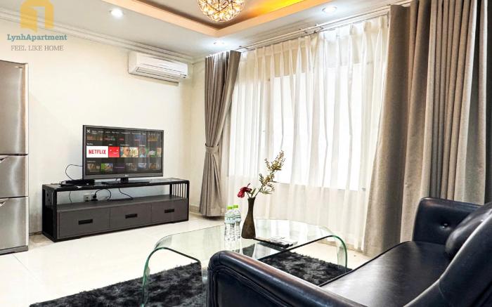 Lynhapartment near Airport Tan Binh HCM