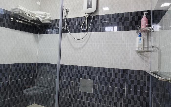 Villa 6 phòng ngủ, 9 phòng tắm, hồ bơi lớn