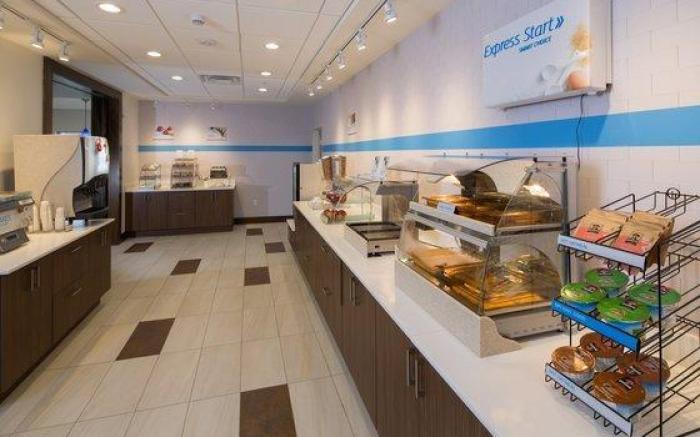 Holiday Inn Express Rochester Hills