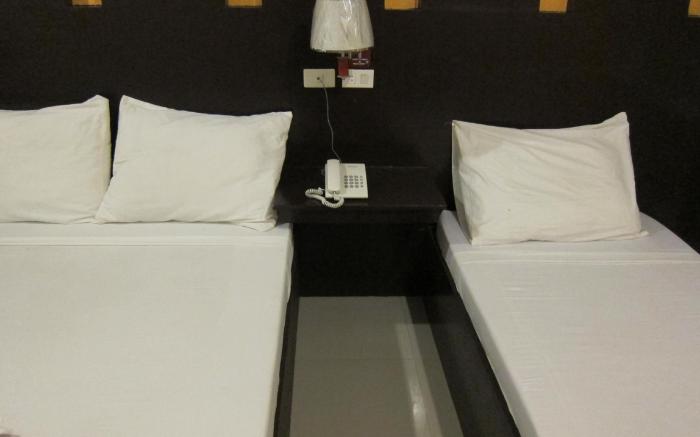 Dolyn Suites