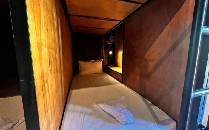 Mangroove Bay Boutique Hostel