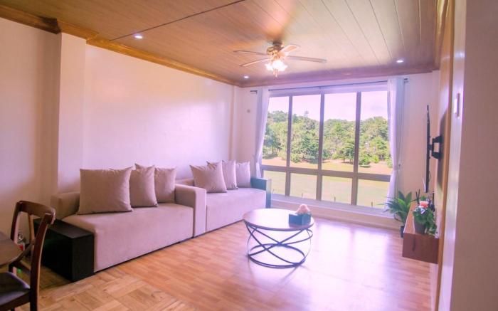 Orange House Golf Estate Unit B 1st Floor