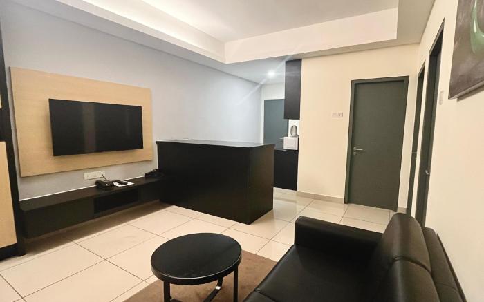 Grand Ion Delemen 4Pax CozySuite Chill 01