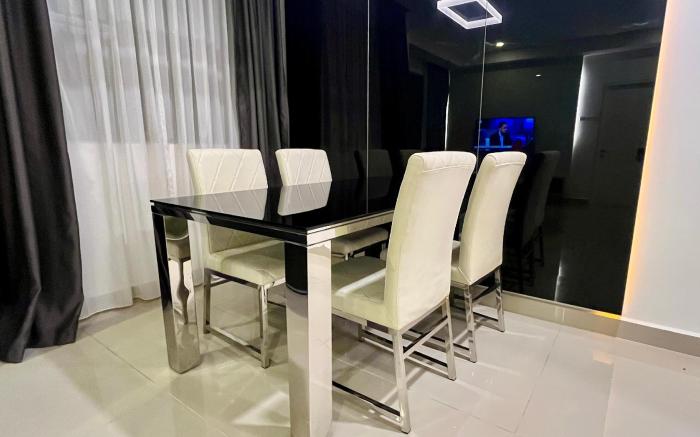 Grand Ion Delemen ComfySuite 3Pax 04