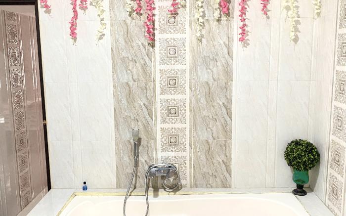 Cherry Croft- Premium Pent house with Hot bath tub