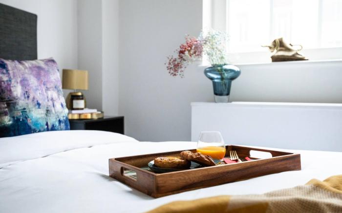 Stylish air-con flat in the heart of Covent Garden