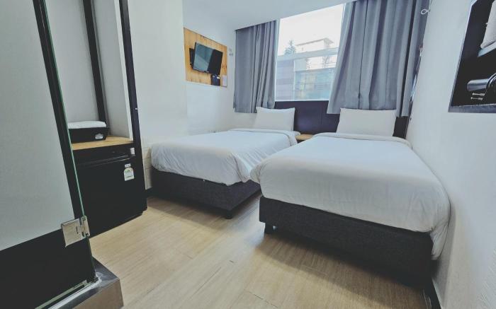 Ekonomy Hotel Myeongdong Premier