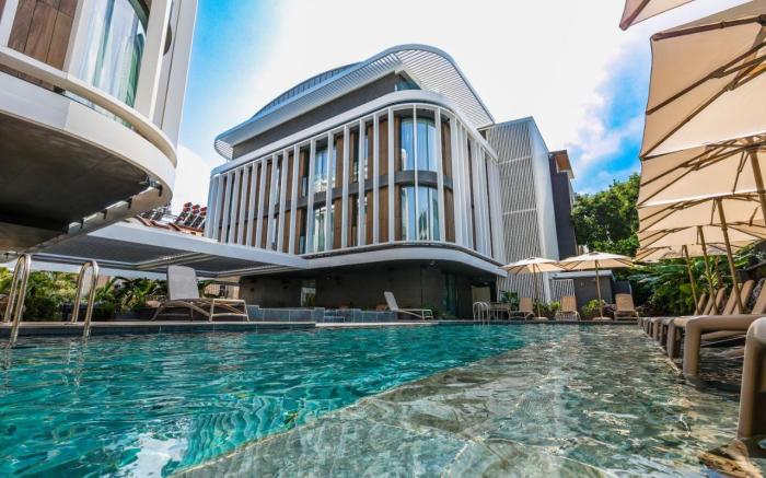 Four Hills Hotel