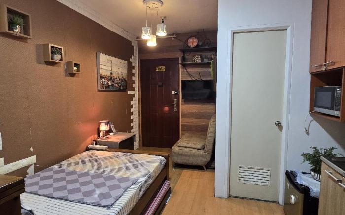 Reins Condotel at One Metropolitan Place 