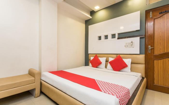 OYO 9903 Hotel Care Residency