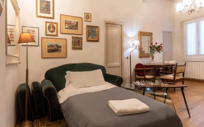 Amorino: Vintage & Modern Retreat Central Florence