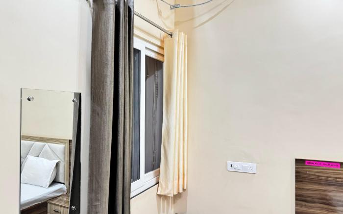 Hotel Shree Radha Raman