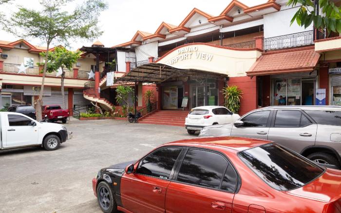 OYO 150 Davao Airport View Hotel