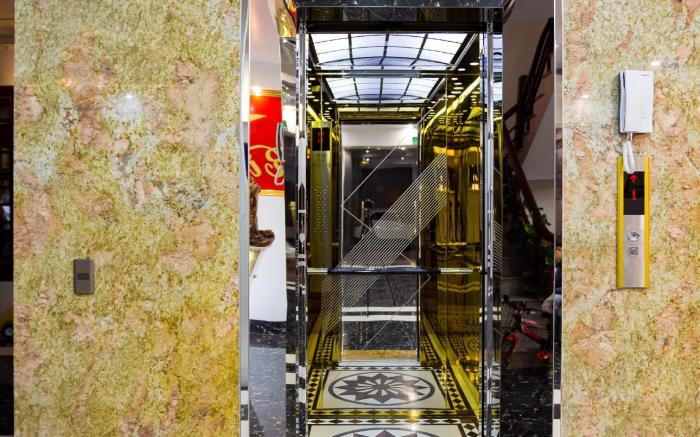 RIO HOTEL