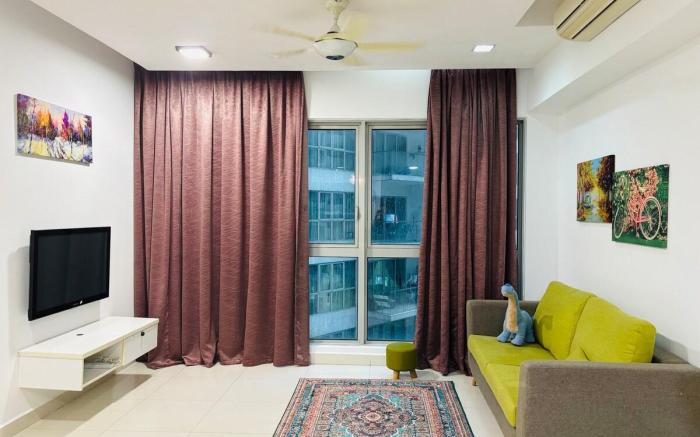 Regalia @ Cozy One Bedroom By Willow Home