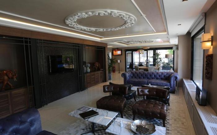 K Suites Hotel