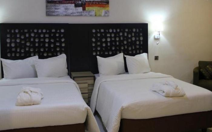 Class Suites Signature