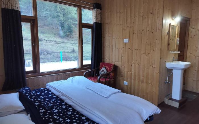 Shiva Valley Riverside, Gadagusain