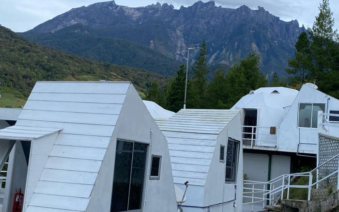 Syameen's Glamping Dome 00