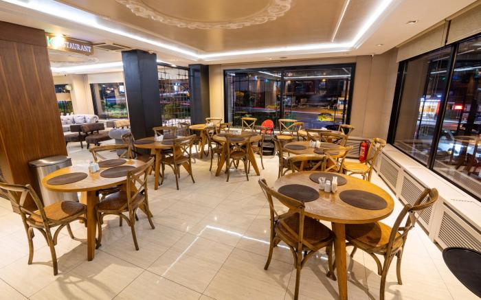 K Suites Hotel