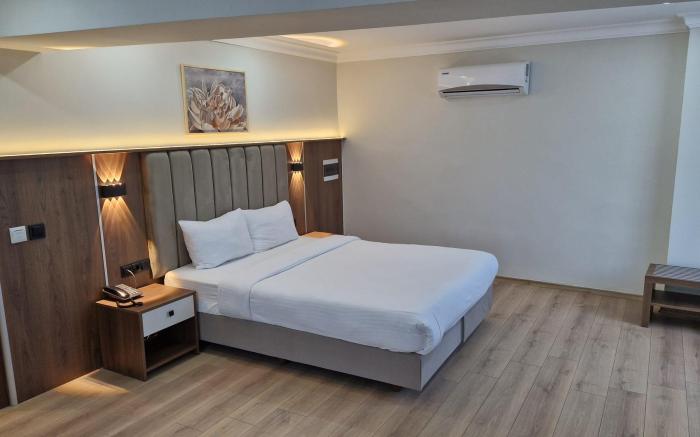 Lion City Hotel