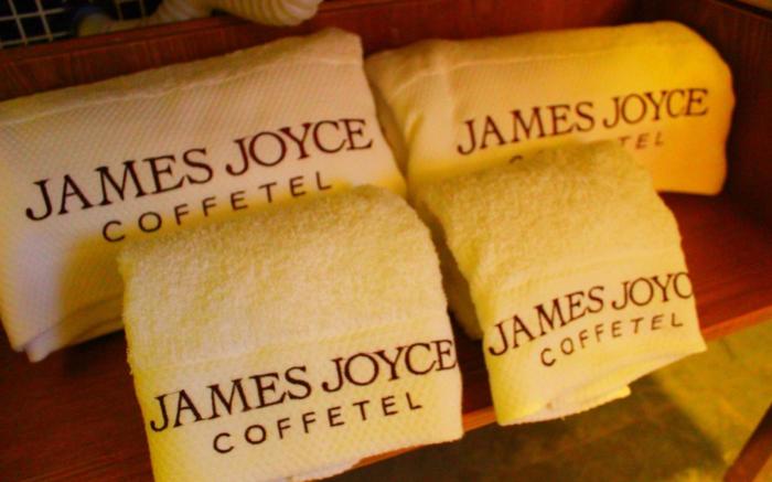 James Joyce Coffetel·Shanghai Jinshan City Beach Bailian Shopping Center