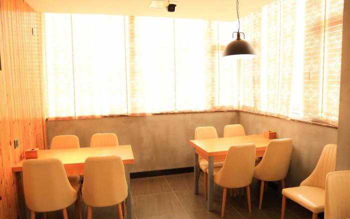 James Joyce Coffetel·Shijiazhuang Economic and Technological Development Zone Chuangye Road