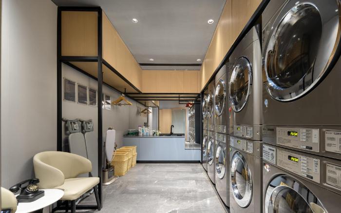 Atour Hotel Nanchang Honggutan MixC