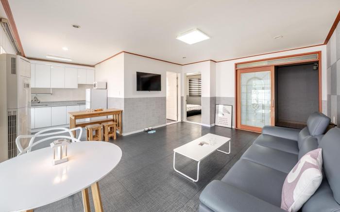 Goseong Napoli House Pension