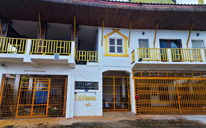 Gold house apartment 