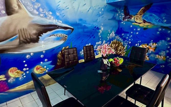 BEACH SIDE! Sleeps 30! Pool Table, Darts, BBQ, BAR