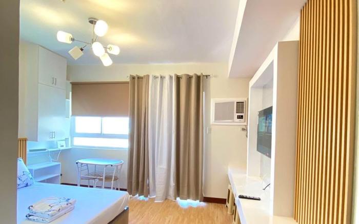 Mesaverte Condo w/ Balcony+Strong Wifi+Netflix 