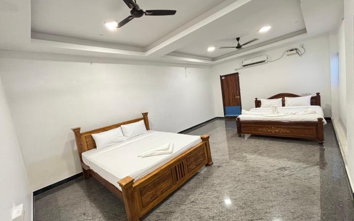 Waters Edge - Villa with Private Pool