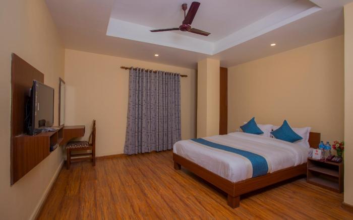 OYO 273 Hotel Rara Palace
