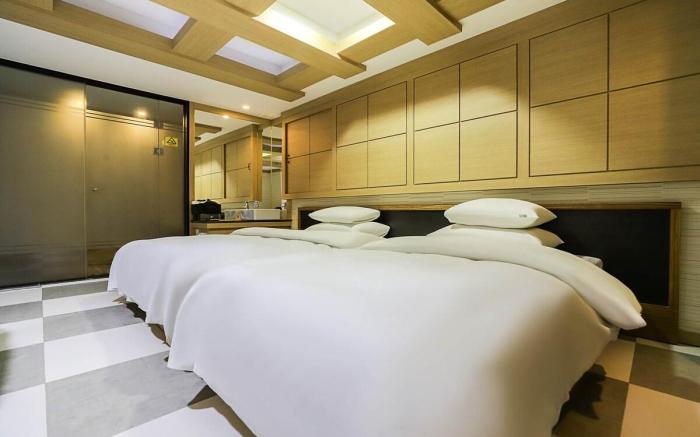 Orsay business Hotel