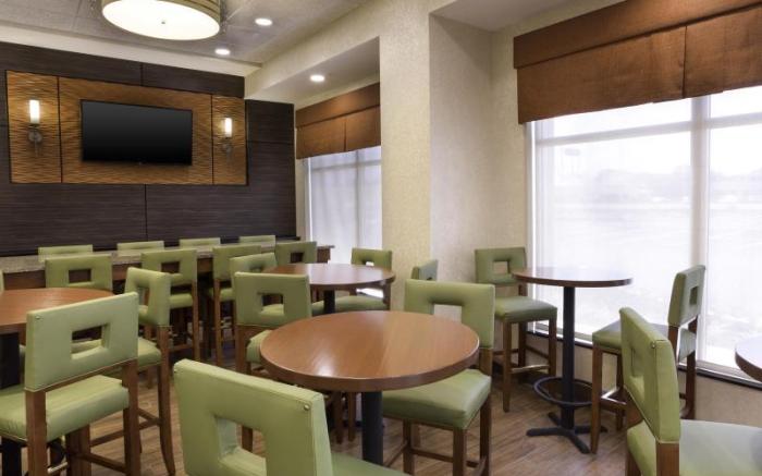Drury Plaza Hotel Mt. Vernon