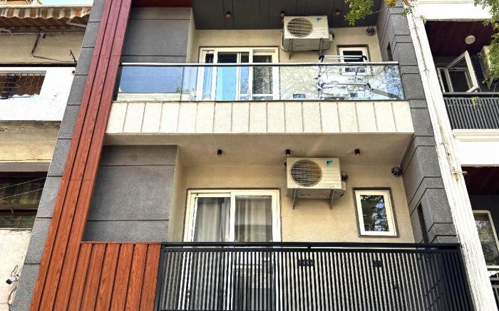 Divine India, Service Apartment 3BHK, 267