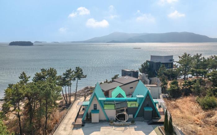 Sacheon Ara Private Pool Villa
