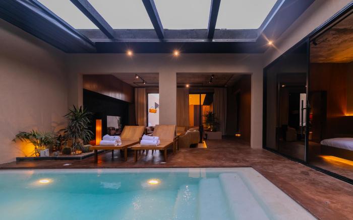 Chalets With Private Pool - Al Arid (A4)