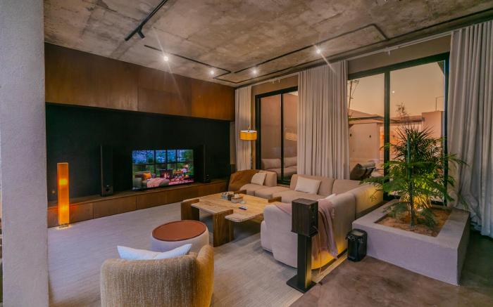 Chalets With Private Pool - Al Arid (A4)