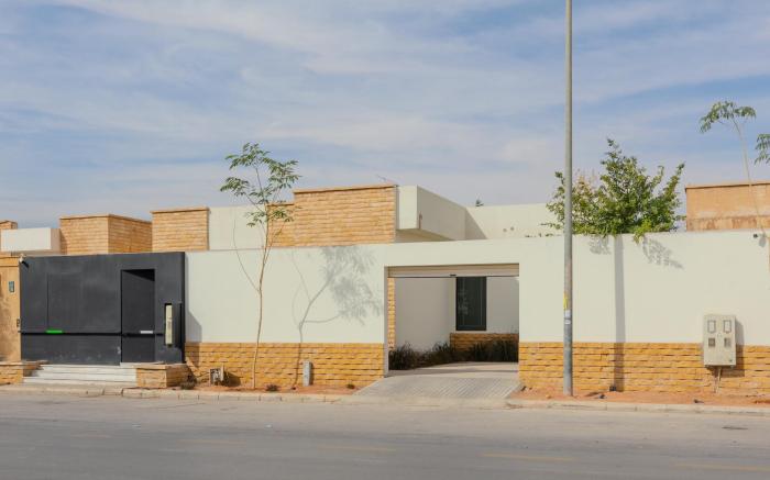 Portal Chalets With Private Pool - Al-Rawda (R4)