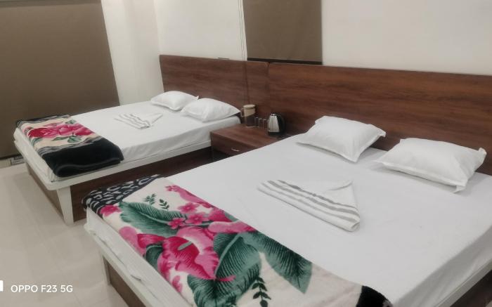 Unnati paying guest house 