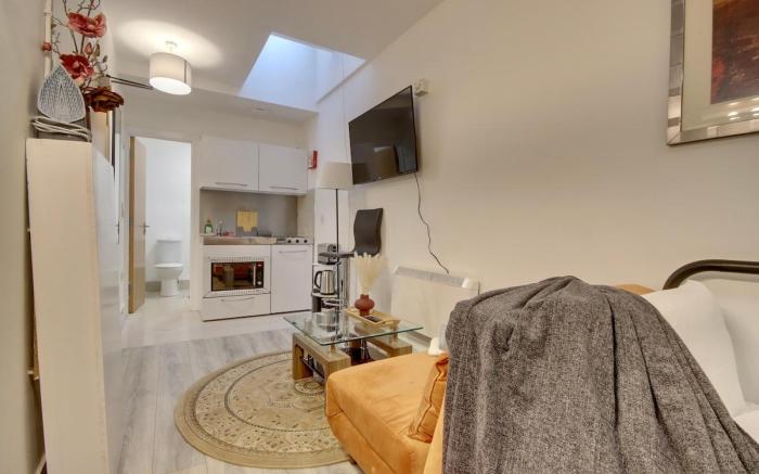 Stunning Compact Studio in the heart of Portsea