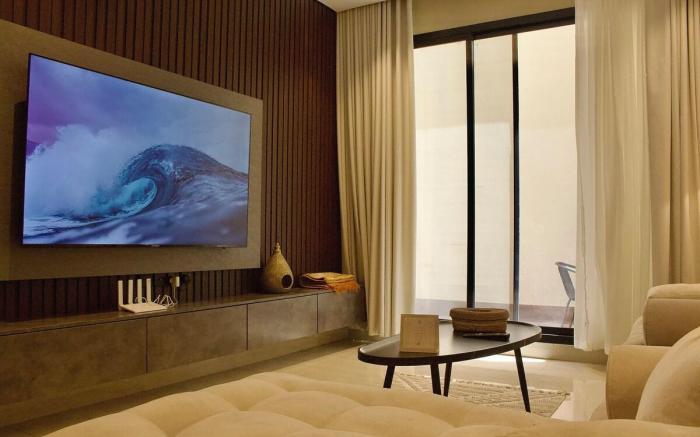 A2-Elegant High-Rise with Warm & Inviting Decor