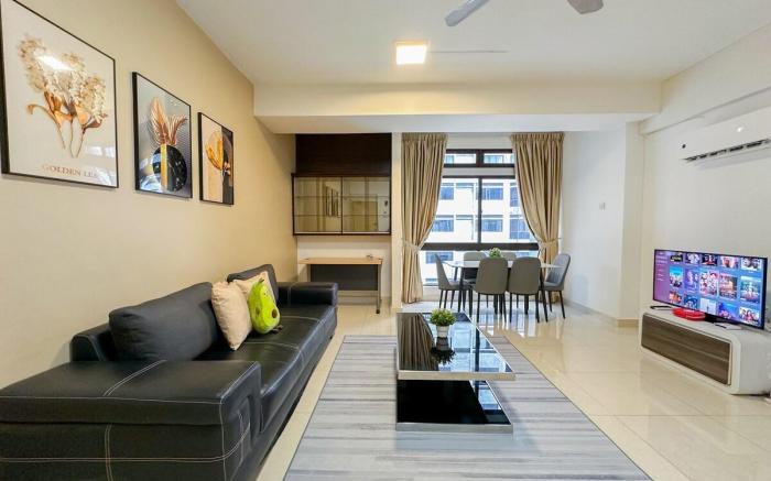 Fahrenheit88 | Newly Renovated | Spacious & Comfy